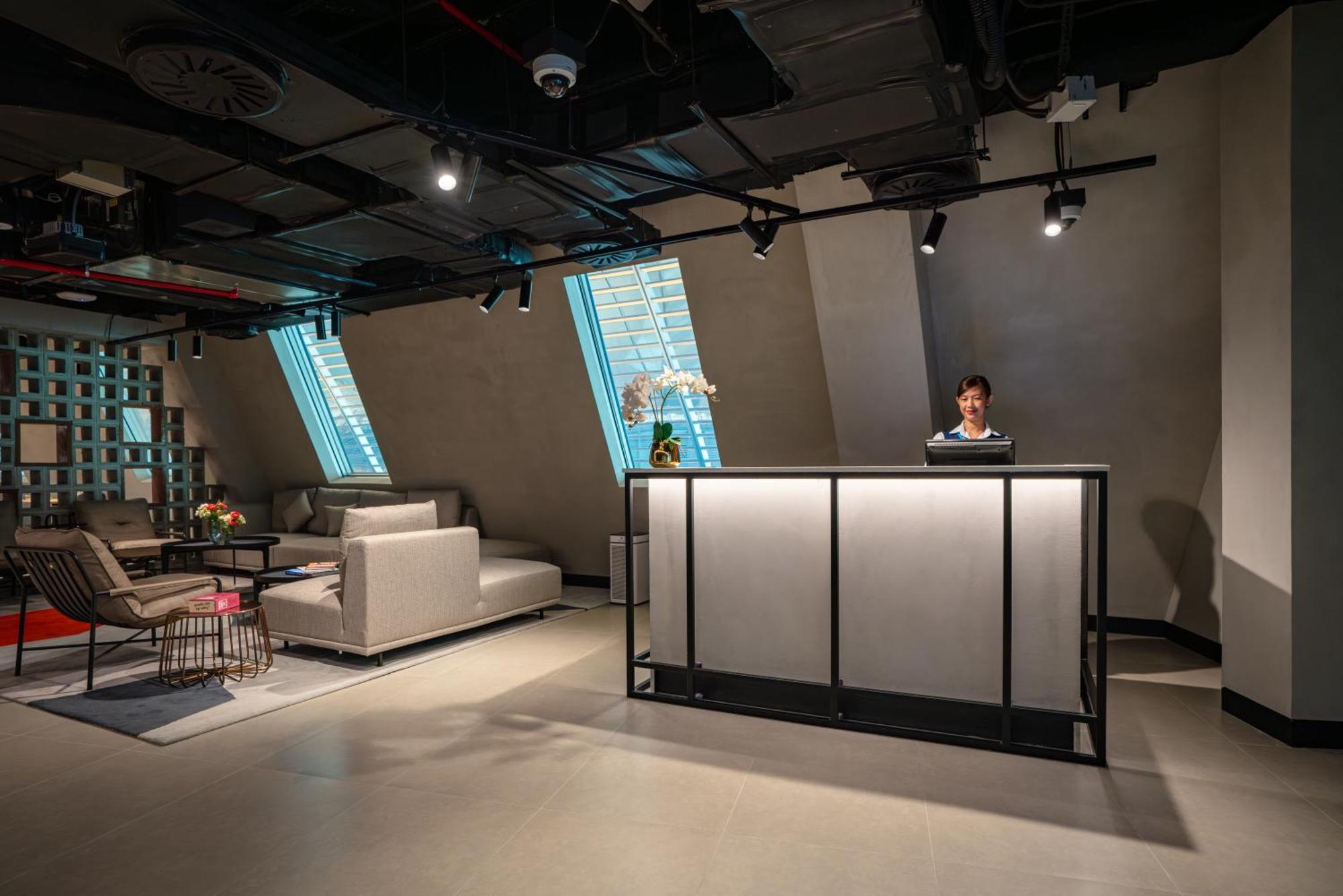 Auhotel -Zayed International Airport-Located In Transit Area -Onwards Boarding Pass Required アブダビ エクステリア 写真